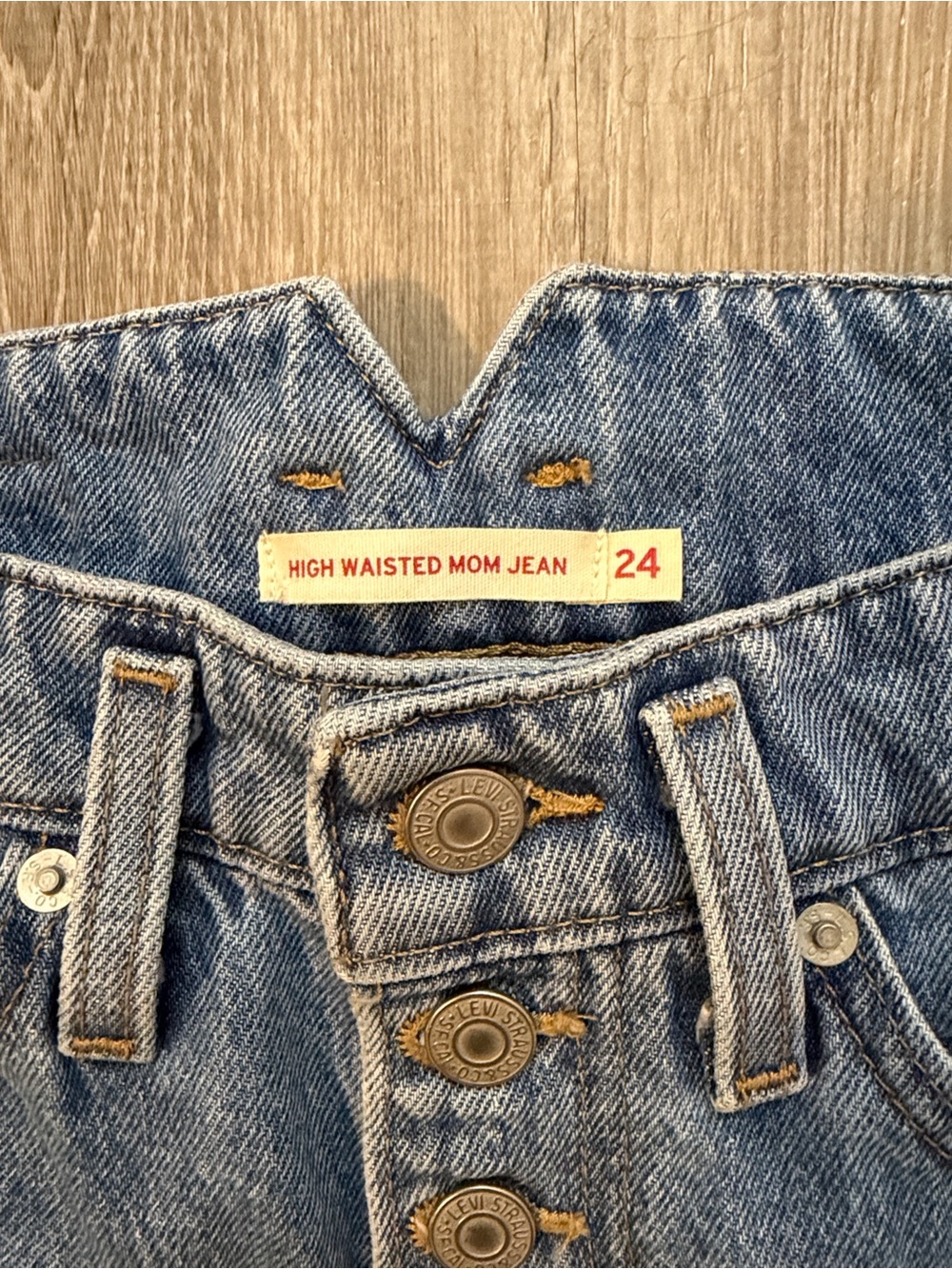 Levi’s 24 High Waisted Mom Jean Button Fly‎ Women's Casual Classic Blue Denim - Picture 5 of 9